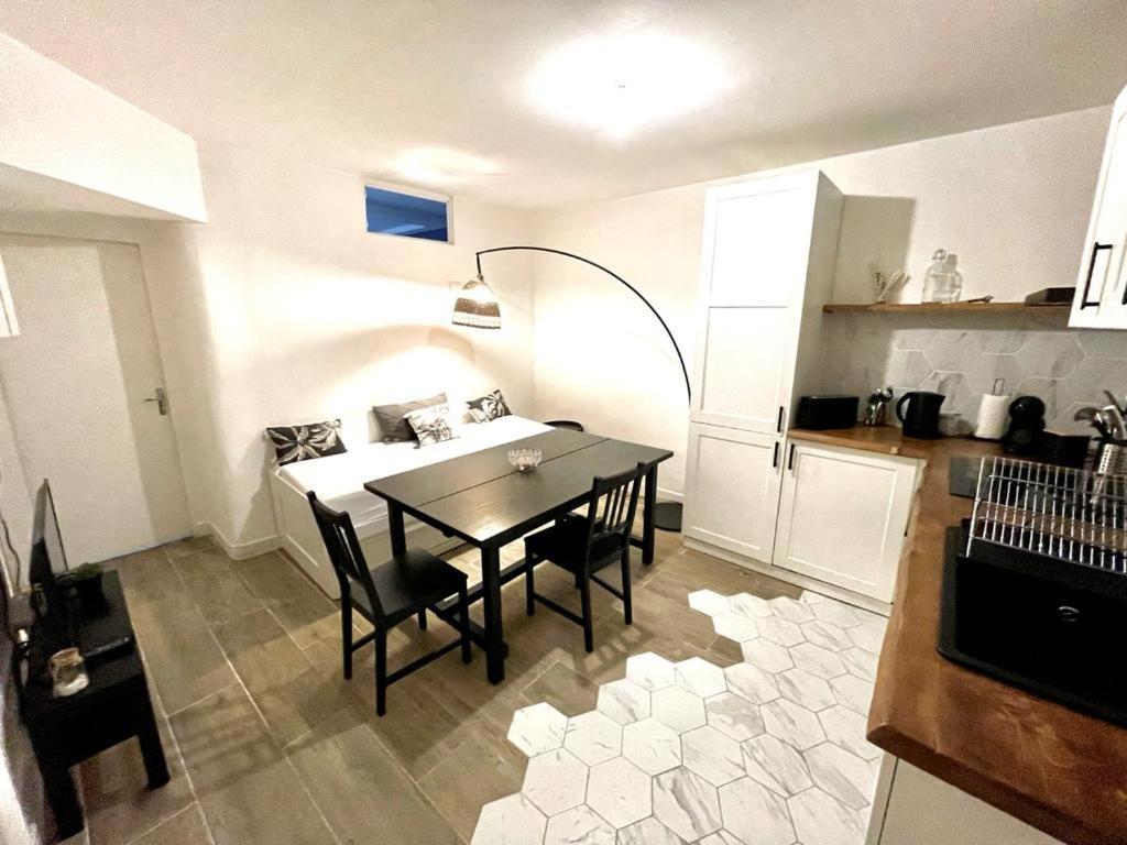 Joli T4 Renove Climatise Entre St Charles/Le Vieux-Port Lägenhet Marseille Exteriör bild